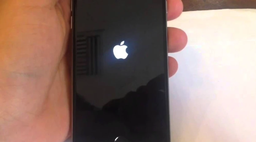 Cara Mengatasi HP iPhone Mati Total
