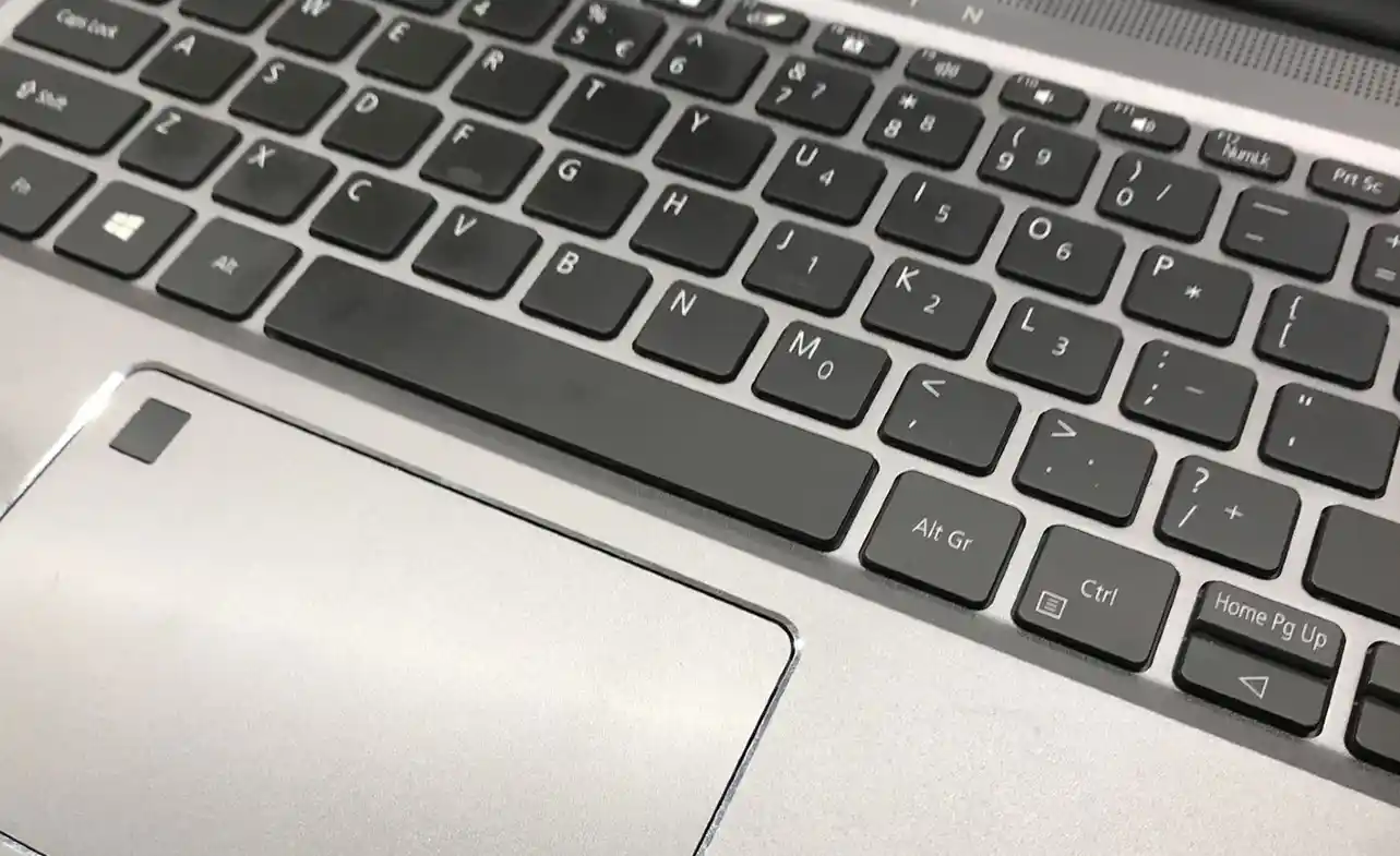 Cara Mengatasi Keyboard Mengetik Sendiri di Laptop