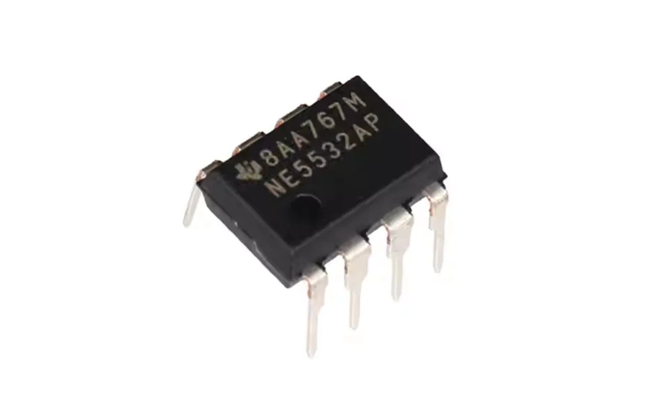 Persamaan IC NE5532